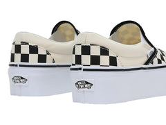 Tenis Vans Classic Slip On Platform Negro y Blanco para Mujer