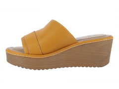 Sandalias Sary Plataforma Mostaza para Mujer