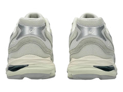 Tenis ASICS GEL-K1011 Gris para Mujer