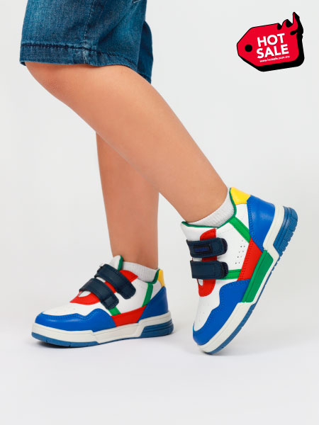 Hasta 60% off calzado para niños