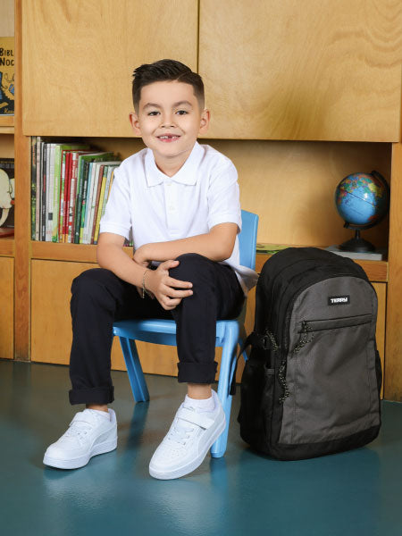 Niños-mochilas