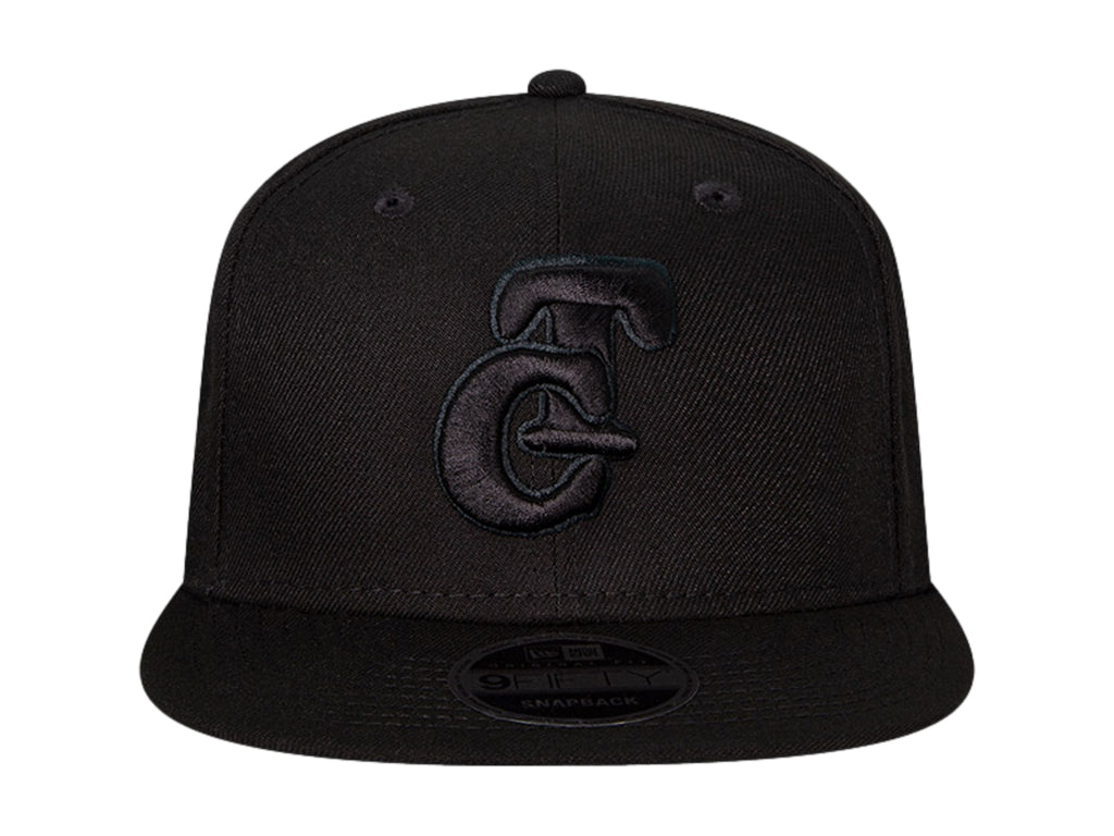 Gorra New Era Negra de Visera Plana para Hombre
