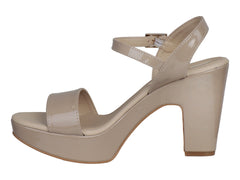 Zapatillas Paulie Beige Charol para Mujer