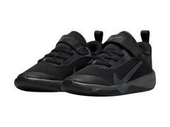 Tenis Nike Omni Multi-Court Negro para Niño