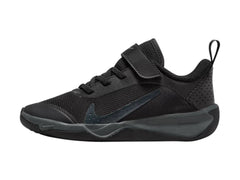 Tenis Nike Omni Multi-Court Negro para Niño