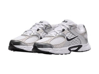 Tenis Nike V5 RNR Blanco y Gris para Niño
