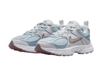 Tenis Nike V5 RNR Gris Platino para Niño